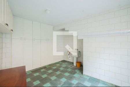 Casa à venda com 350m², 3 quartos e 2 vagas Casa à venda com 350m², 3 quartos e 2 vagasÁrea de Serviço