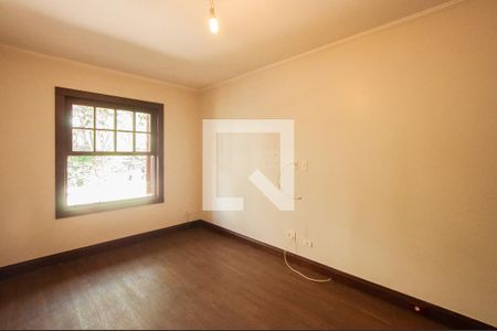 Casa à venda com 350m², 3 quartos e 2 vagas Casa à venda com 350m², 3 quartos e 2 vagasQuarto 1