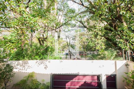 Casa à venda com 350m², 3 quartos e 2 vagas Casa à venda com 350m², 3 quartos e 2 vagasVaranda do Quarto 2