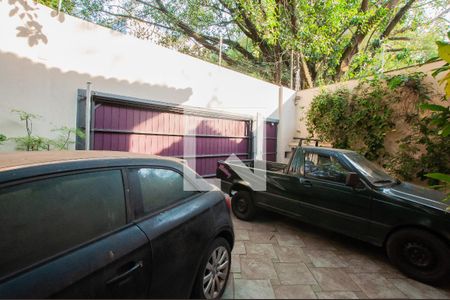 Casa à venda com 350m², 3 quartos e 2 vagas Casa à venda com 350m², 3 quartos e 2 vagasGaragem