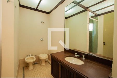 Casa à venda com 350m², 3 quartos e 2 vagas Casa à venda com 350m², 3 quartos e 2 vagasBanheiro dos quartos 1 e 2