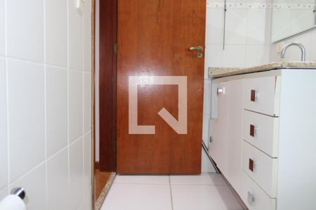 Casa à venda com 210m², 3 quartos e 6 vagas Casa à venda com 210m², 3 quartos e 6 vagasBanheiro da Suíte 1
