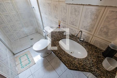 Apartamento à venda com 78m², 2 quartos e 1 vaga Apartamento à venda com 78m², 2 quartos e 1 vagaBanheiro