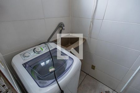 Apartamento à venda com 78m², 2 quartos e 1 vaga Apartamento à venda com 78m², 2 quartos e 1 vagaArea de serviço