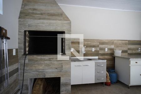Casa à venda com 350m², 2 quartos e 3 vagas Casa à venda com 350m², 2 quartos e 3 vagasChurrasqueira