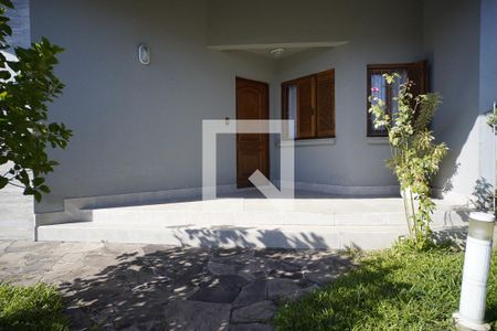 Casa à venda com 350m², 2 quartos e 3 vagas Casa à venda com 350m², 2 quartos e 3 vagasEntrada