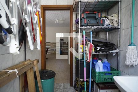 Casa à venda com 350m², 2 quartos e 3 vagas Casa à venda com 350m², 2 quartos e 3 vagasÁrea de Serviço
