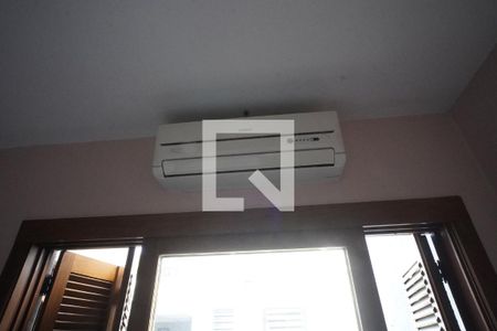 Casa à venda com 350m², 2 quartos e 3 vagas Casa à venda com 350m², 2 quartos e 3 vagasQuarto 2 - Ar condicionado