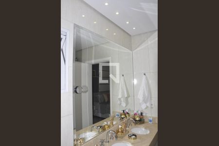 Casa para alugar com 250m², 3 quartos e 5 vagasBanheiro do Quarto 1