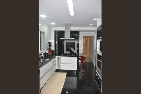 Casa para alugar com 250m², 3 quartos e 5 vagasCozinha