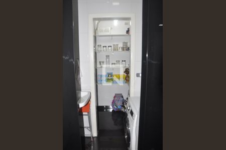 Casa para alugar com 250m², 3 quartos e 5 vagasÁrea de Serviço