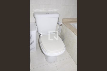 Casa para alugar com 250m², 3 quartos e 5 vagasBanheiro do Quarto 1