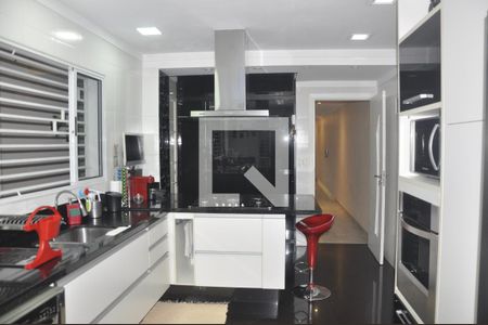 Casa para alugar com 250m², 3 quartos e 5 vagasCozinha