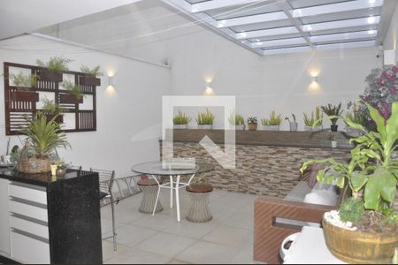 Casa para alugar com 250m², 3 quartos e 5 vagasÁrea Externa