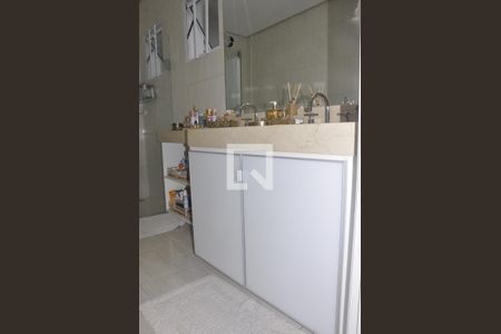 Casa para alugar com 250m², 3 quartos e 5 vagasBanheiro do Quarto 1