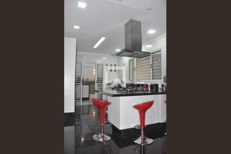 Casa para alugar com 250m², 3 quartos e 5 vagasCozinha