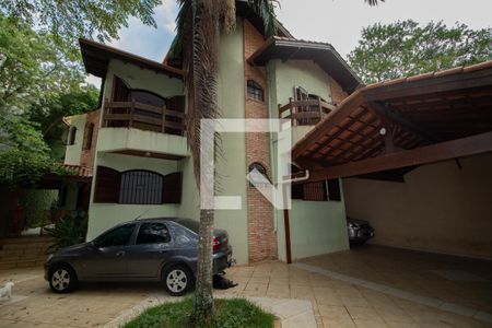 Casa à venda com 246m², 4 quartos e 6 vagas Casa à venda com 246m², 4 quartos e 6 vagasGaragem