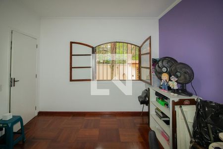Casa à venda com 246m², 4 quartos e 6 vagas Casa à venda com 246m², 4 quartos e 6 vagasQuarto 4