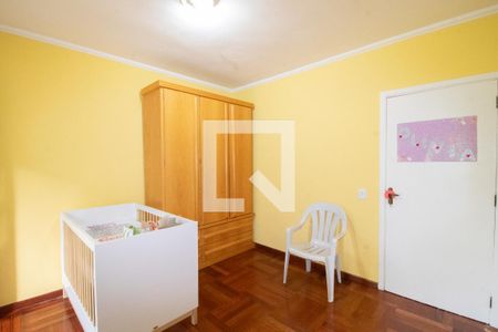 Casa à venda com 246m², 4 quartos e 6 vagas Casa à venda com 246m², 4 quartos e 6 vagasQuarto 1