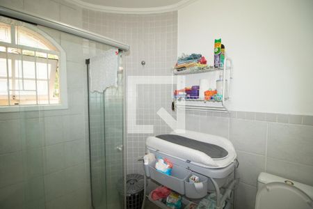 Casa à venda com 246m², 4 quartos e 6 vagas Casa à venda com 246m², 4 quartos e 6 vagasBanheiro da Suíte 3