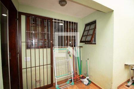 Casa à venda com 246m², 4 quartos e 6 vagas Casa à venda com 246m², 4 quartos e 6 vagasÁrea de Serviço