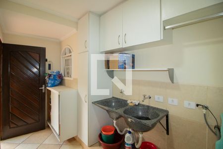 Casa à venda com 246m², 4 quartos e 6 vagas Casa à venda com 246m², 4 quartos e 6 vagasÁrea de Serviço