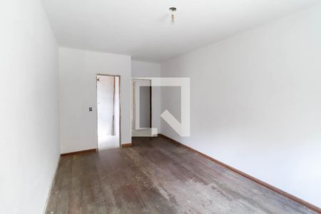 Casa à venda com 220m², 3 quartos e 3 vagas Casa à venda com 220m², 3 quartos e 3 vagasSuíte