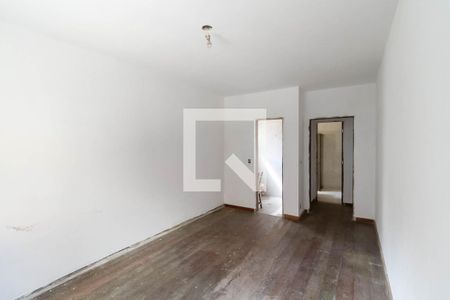 Casa à venda com 220m², 3 quartos e 3 vagas Casa à venda com 220m², 3 quartos e 3 vagasSuíte