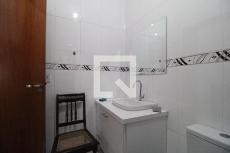 Casa à venda com 151m², 5 quartos e 2 vagasEdícula - Banheiro da Suíte