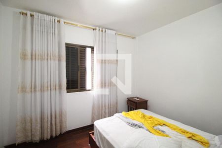 Casa à venda com 151m², 5 quartos e 2 vagasQuarto 3 