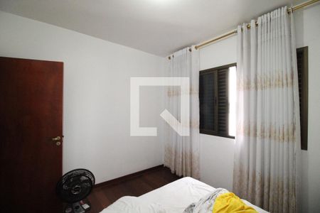 Casa à venda com 151m², 5 quartos e 2 vagasQuarto 3 