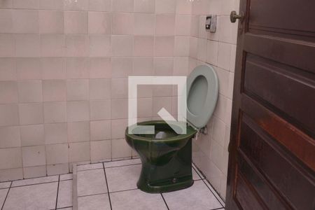 Casa à venda com 100m², 2 quartos e 3 vagas Casa à venda com 100m², 2 quartos e 3 vagasBanheiro