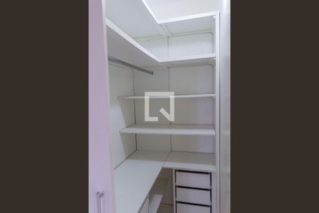 Apartamento para alugar com 50m², 2 quartos e 1 vagaCloset da suíte 2