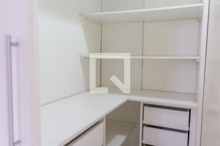 Apartamento para alugar com 50m², 2 quartos e 1 vagaCloset da suíte 2