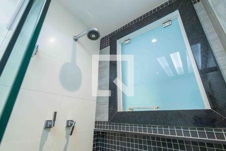 Casa de condomínio à venda com 1280m², 5 quartos e 2 vagas Casa de condomínio à venda com 1280m², 5 quartos e 2 vagasBanheiro da Suíte 3