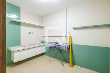 Casa de condomínio à venda com 1280m², 5 quartos e 2 vagas Casa de condomínio à venda com 1280m², 5 quartos e 2 vagasQuarto de Hóspedes