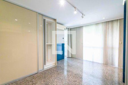 Casa de condomínio à venda com 1280m², 5 quartos e 2 vagas Casa de condomínio à venda com 1280m², 5 quartos e 2 vagasSuíte 3