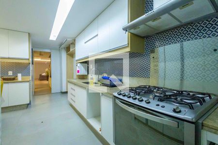 Casa de condomínio à venda com 1280m², 5 quartos e 2 vagas Casa de condomínio à venda com 1280m², 5 quartos e 2 vagasCozinha