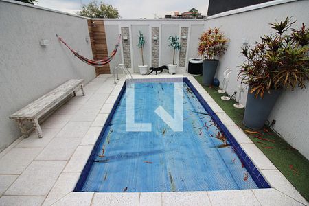 Casa à venda com 170m², 3 quartos e 2 vagasPiscina