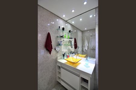 Casa à venda com 170m², 3 quartos e 2 vagasBanheiro Social 1