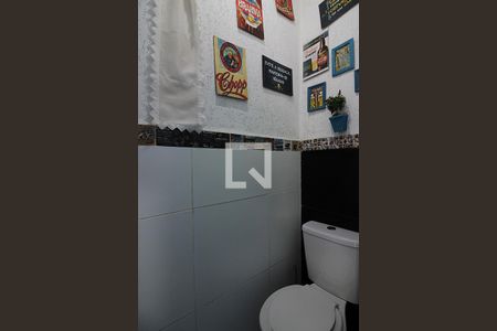 Casa à venda com 170m², 3 quartos e 2 vagasLavabo