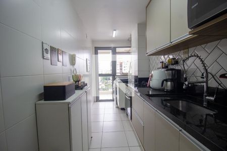 Apartamento à venda com 82m², 2 quartos e 1 vaga Apartamento à venda com 82m², 2 quartos e 1 vagaCozinha e Área de Serviço