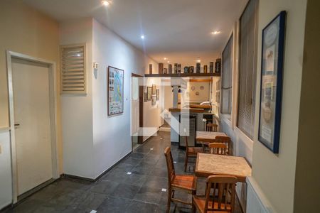 Casa à venda com 800m², 6 quartos e 3 vagas Casa à venda com 800m², 6 quartos e 3 vagassala de convivência