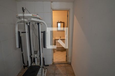 Casa à venda com 800m², 6 quartos e 3 vagas Casa à venda com 800m², 6 quartos e 3 vagasAcademia