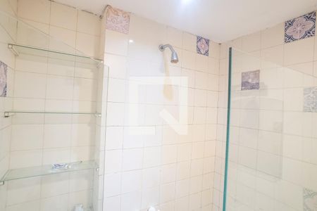 Casa à venda com 800m², 6 quartos e 3 vagas Casa à venda com 800m², 6 quartos e 3 vagasbanheiro de hospedes