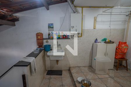 Casa à venda com 800m², 6 quartos e 3 vagas Casa à venda com 800m², 6 quartos e 3 vagasÁrea de Serviço