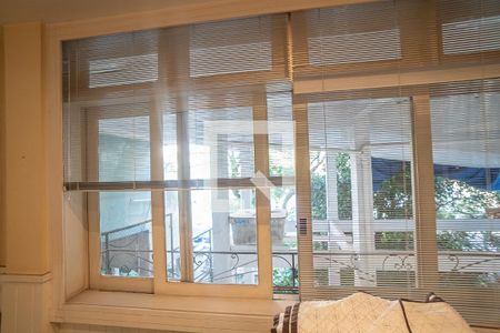 Casa à venda com 800m², 6 quartos e 3 vagas Casa à venda com 800m², 6 quartos e 3 vagassala de convivência quarto