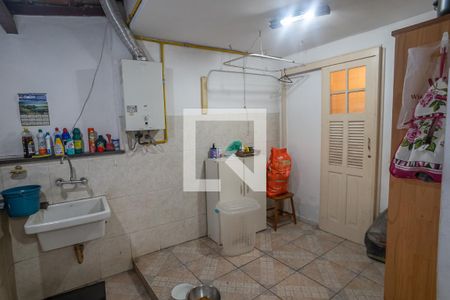Casa à venda com 800m², 6 quartos e 3 vagas Casa à venda com 800m², 6 quartos e 3 vagascozinha