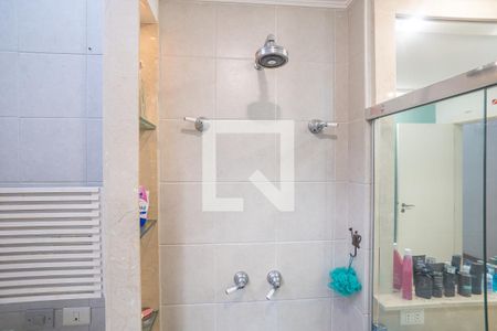 Casa à venda com 800m², 6 quartos e 3 vagas Casa à venda com 800m², 6 quartos e 3 vagasBanheiro