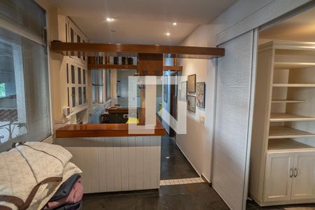 Casa à venda com 800m², 6 quartos e 3 vagas Casa à venda com 800m², 6 quartos e 3 vagassala de convivência quarto